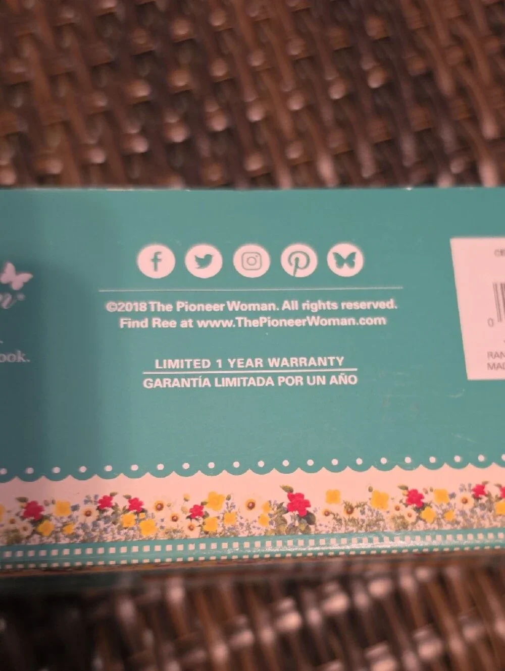 The Pioneer Woman floral rolling